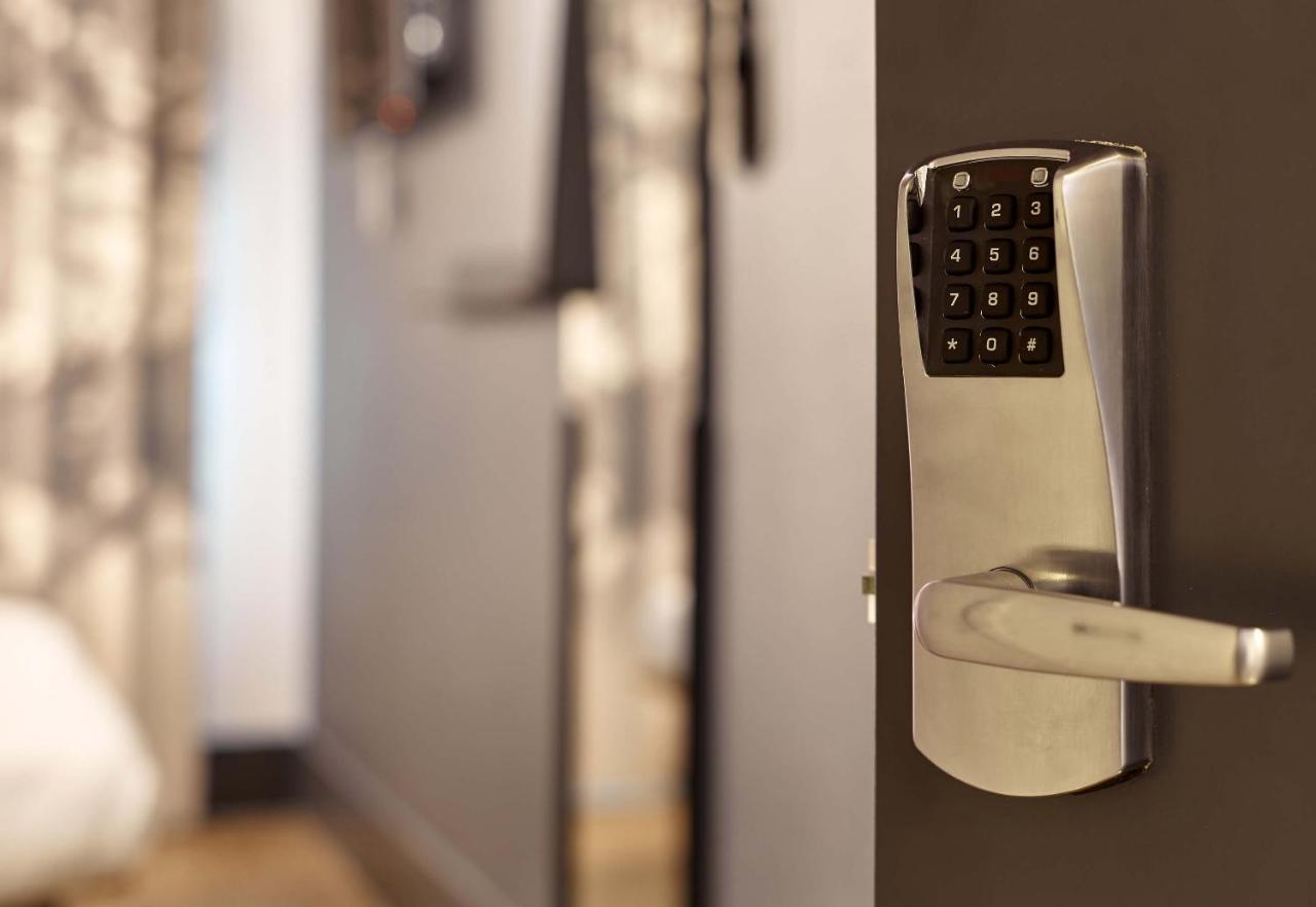 B&B Hotel Cergy Saint-Christophe Gare Bagian luar foto
