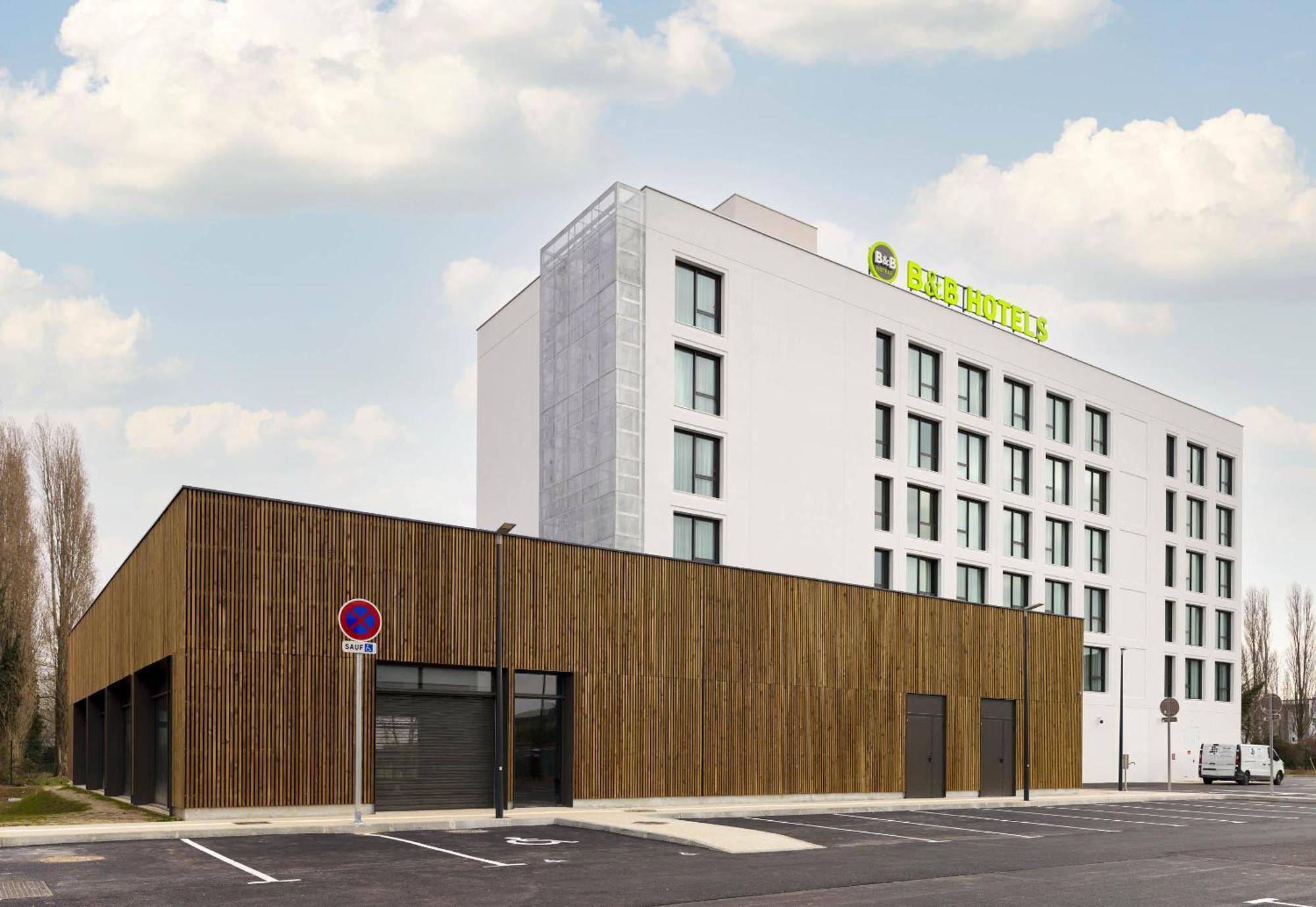 B&B Hotel Cergy Saint-Christophe Gare Bagian luar foto